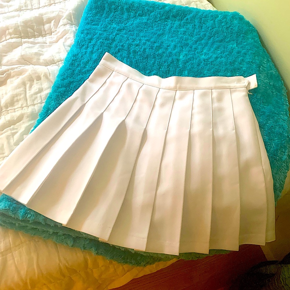 NWT American Apparrel White Tennis Skirt Lg